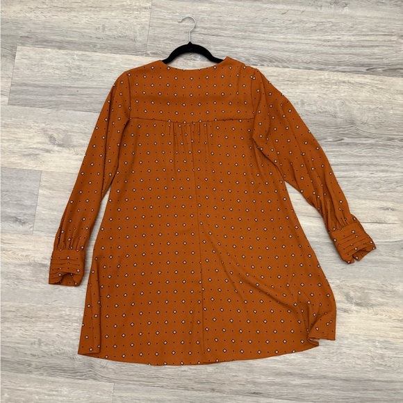 Women's Rust Patterned Dress - Picture 4 of 4